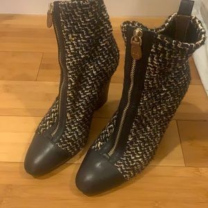 Heeled booties great for fall! Tweed fabric